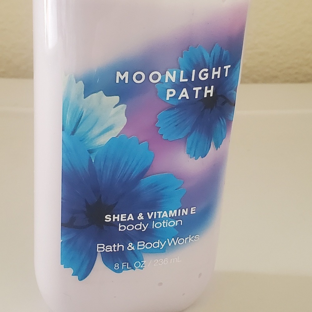 Bath & Body Works Moonlight Path Shea Vitamin E Body Lotion 8oz Jasmine Lavender - Picture 2 of 9